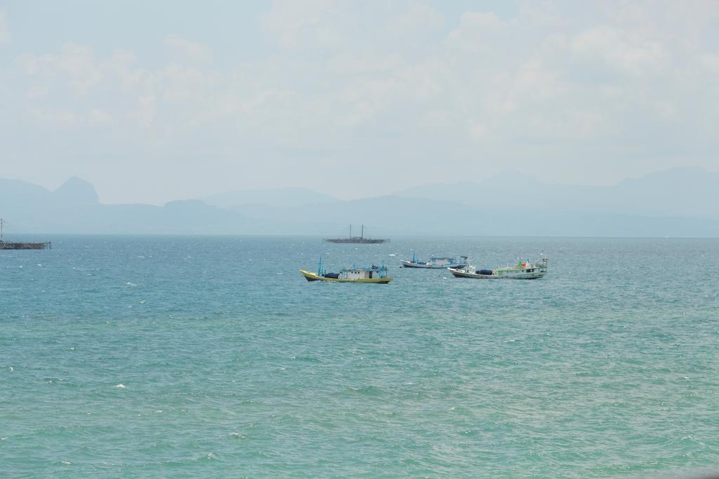 Hotel On The Rock Kupang  Ngoại thất bức ảnh