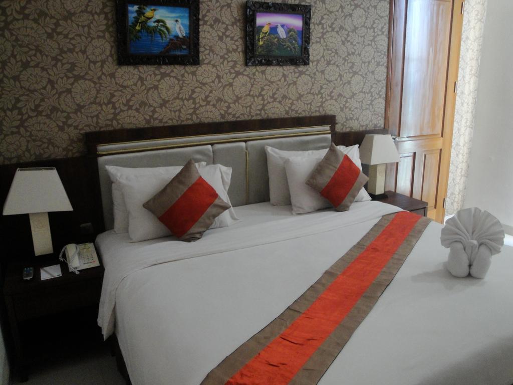 Hotel On The Rock Kupang  Ngoại thất bức ảnh