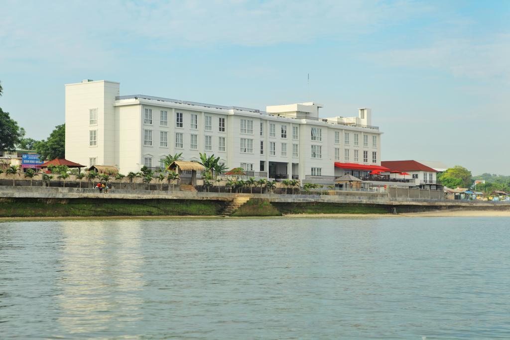 Hotel On The Rock Kupang  Ngoại thất bức ảnh